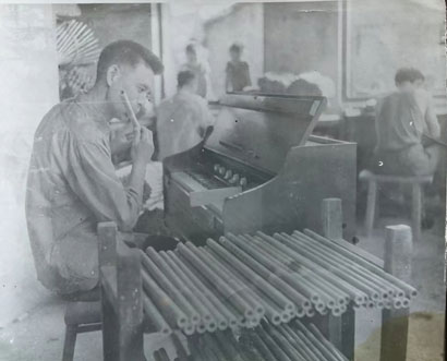 4775-4-4玉屏箫笛厂制作艺人.jpg