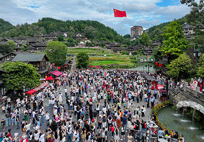 1766019985531084800.jpg 5235-4-3.jpg