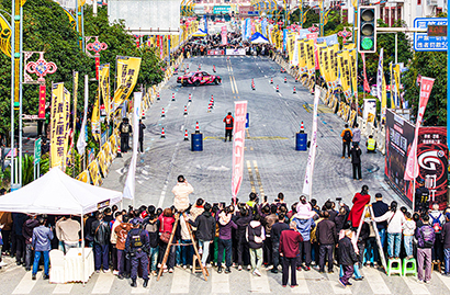 1768353669438094840.jpg 三都端节村马等赛事11月15日在西部赛马城隆重举行.jpg